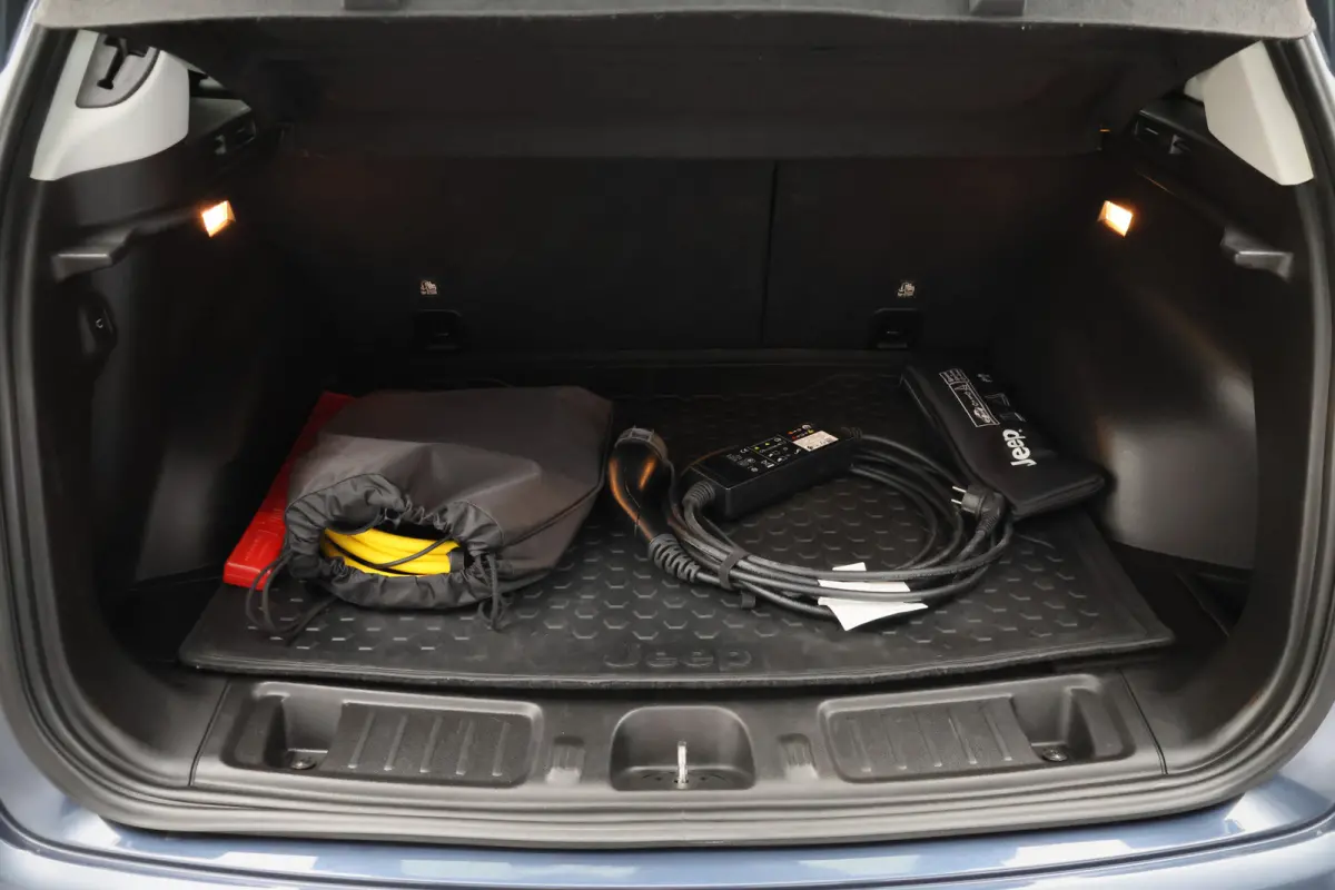 4xe 240 Plug-in Hybrid Trailhawk Panoramadak, Leder/Stof, ACC, Camera, Apple Carplay, Virtual Cockpit, 17''