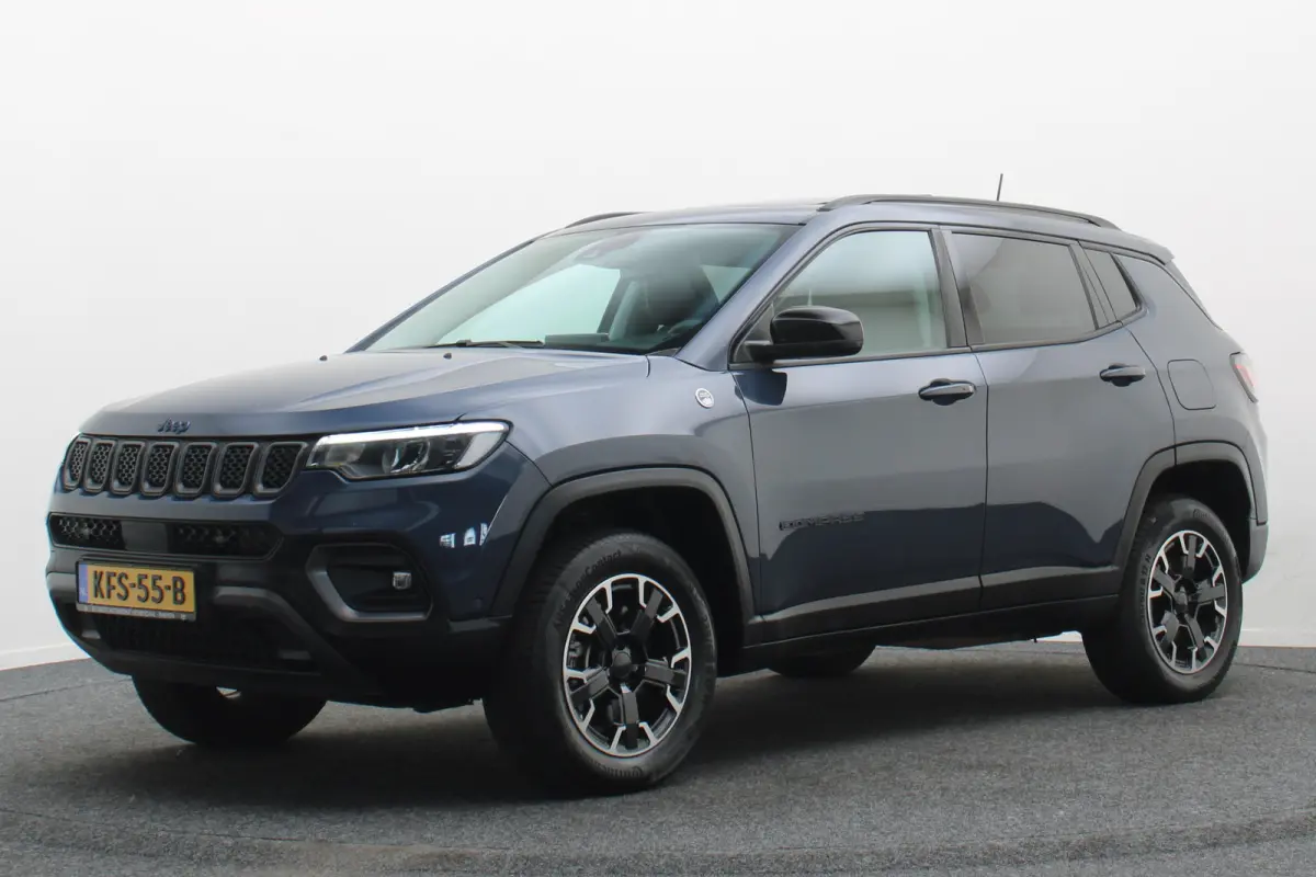 4xe 240 Plug-in Hybrid Trailhawk Panoramadak, Leder/Stof, ACC, Camera, Apple Carplay, Virtual Cockpit, 17''