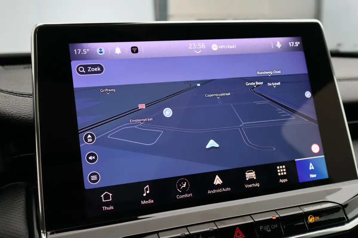 4xe 240 Plug-in Hybrid Trailhawk Panoramadak, Leder/Stof, ACC, Camera, Apple Carplay, Virtual Cockpit, 17''