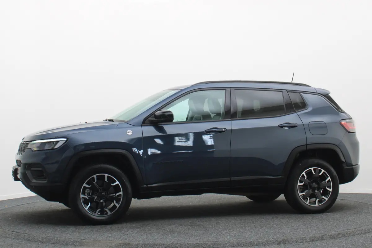 4xe 240 Plug-in Hybrid Trailhawk Panoramadak, Leder/Stof, ACC, Camera, Apple Carplay, Virtual Cockpit, 17''