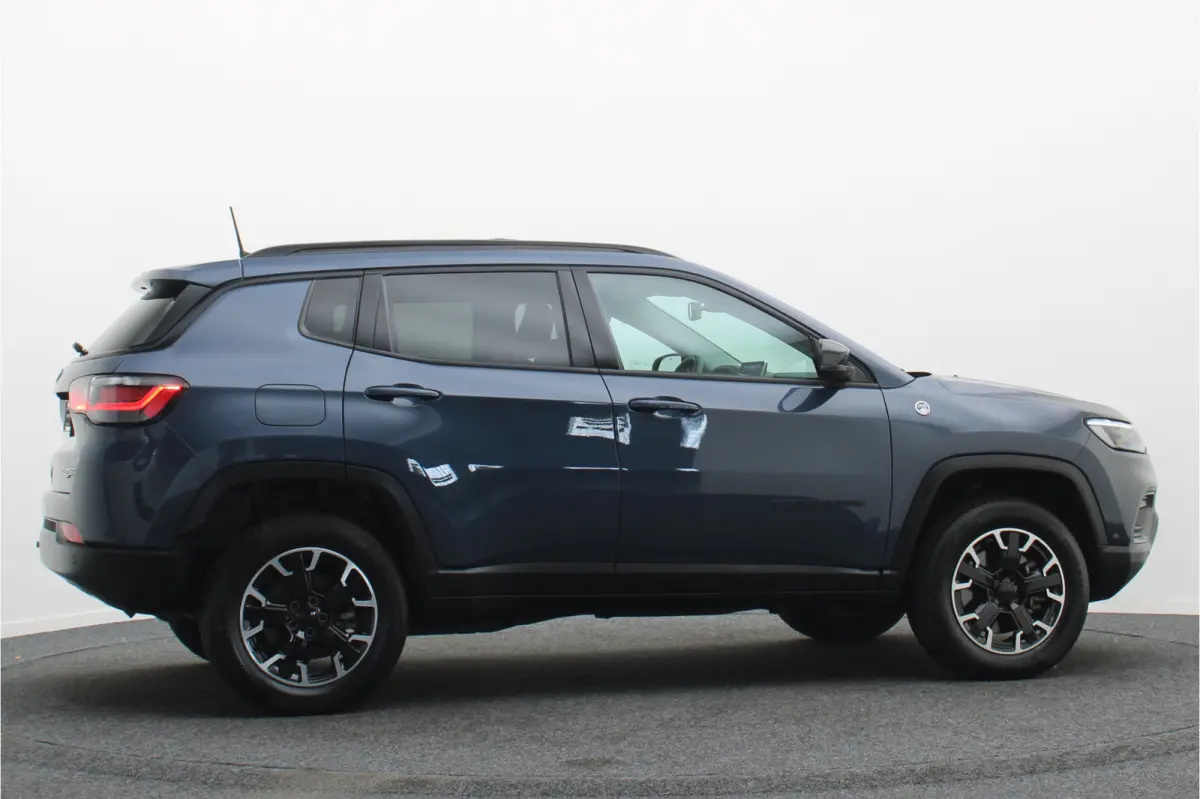 4xe 240 Plug-in Hybrid Trailhawk Panoramadak, Leder/Stof, ACC, Camera, Apple Carplay, Virtual Cockpit, 17''