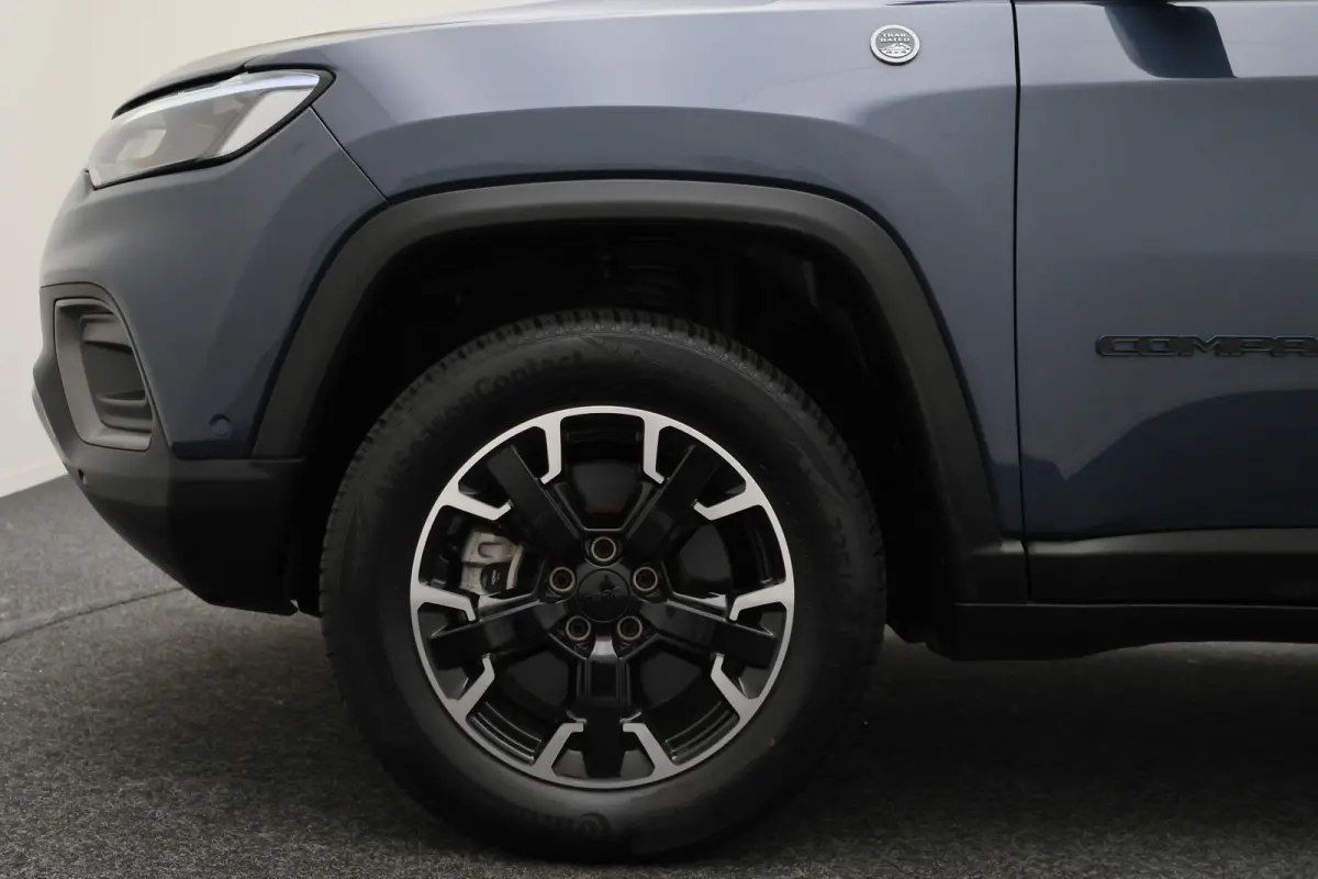 4xe 240 Plug-in Hybrid Trailhawk Panoramadak, Leder/Stof, ACC, Camera, Apple Carplay, Virtual Cockpit, 17''