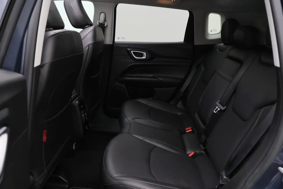 4xe 240 Plug-in Hybrid Trailhawk Panoramadak, Leder/Stof, ACC, Camera, Apple Carplay, Virtual Cockpit, 17''