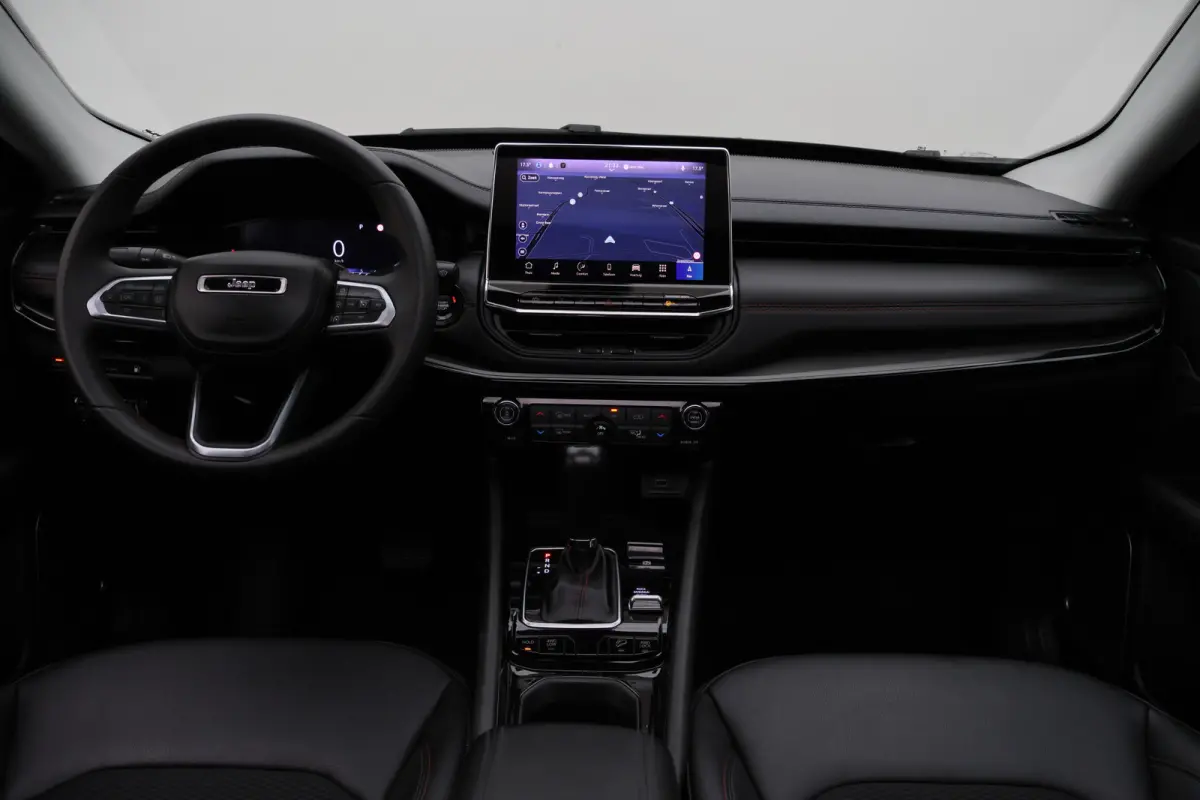 4xe 240 Plug-in Hybrid Trailhawk Panoramadak, Leder/Stof, ACC, Camera, Apple Carplay, Virtual Cockpit, 17''