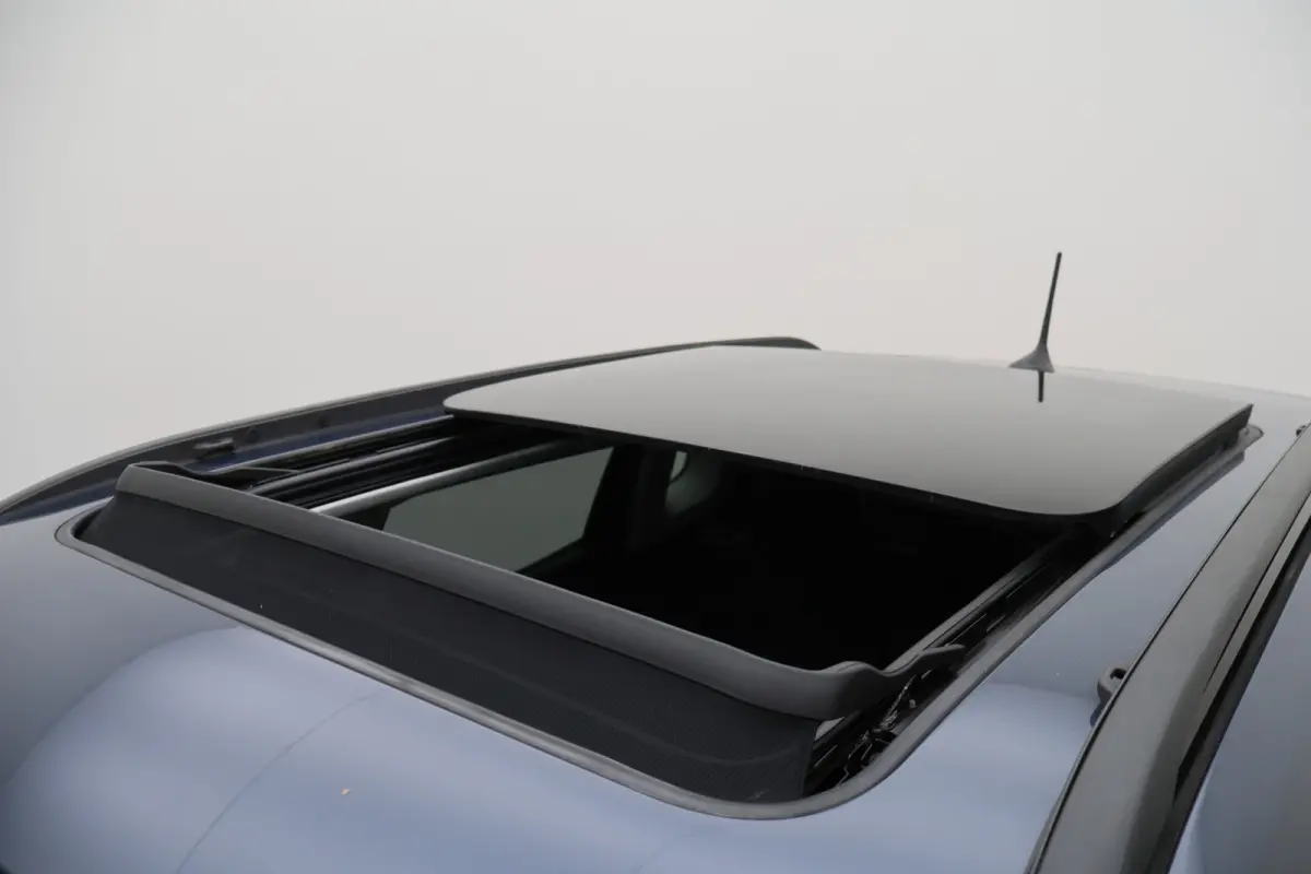 4xe 240 Plug-in Hybrid Trailhawk Panoramadak, Leder/Stof, ACC, Camera, Apple Carplay, Virtual Cockpit, 17''