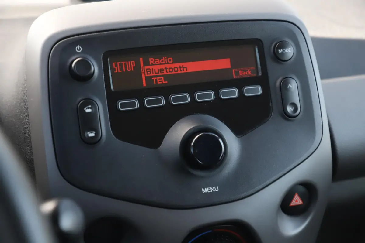 1.0 e-VTi Active Airco Radio Bluetooth Elektrische Ramen