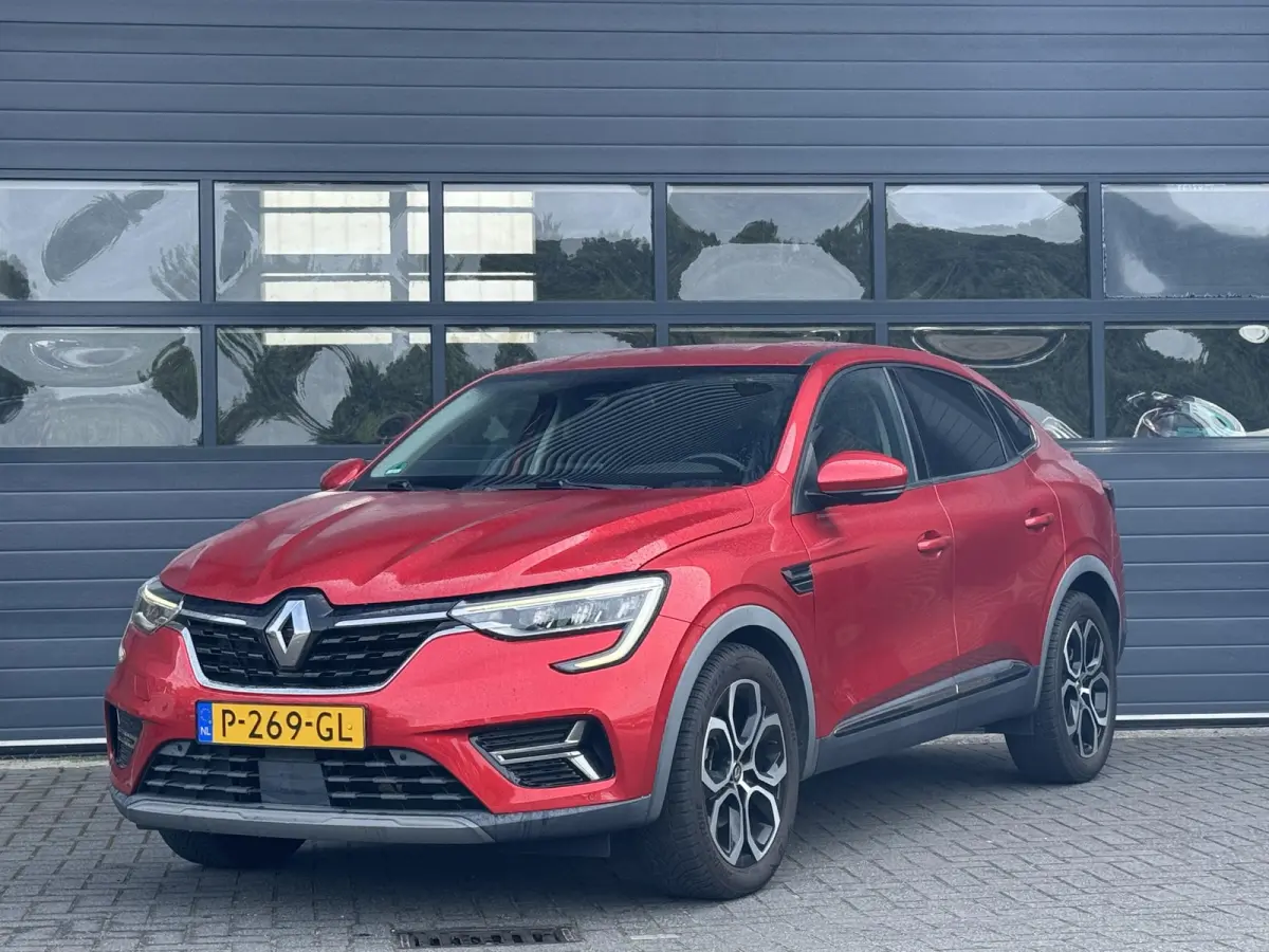 1.6 E-TECH HYBRID 145 INTENS I AUTOMAAT I WINTERPAKKET I P-CAMERA
