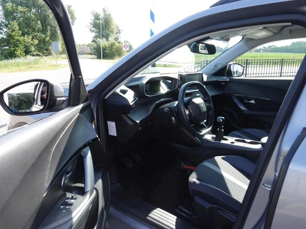 1.2 PureTech 100PK Allure CARPLAY | CAMERA | LMV | CRUISE | DB-RIEM VV