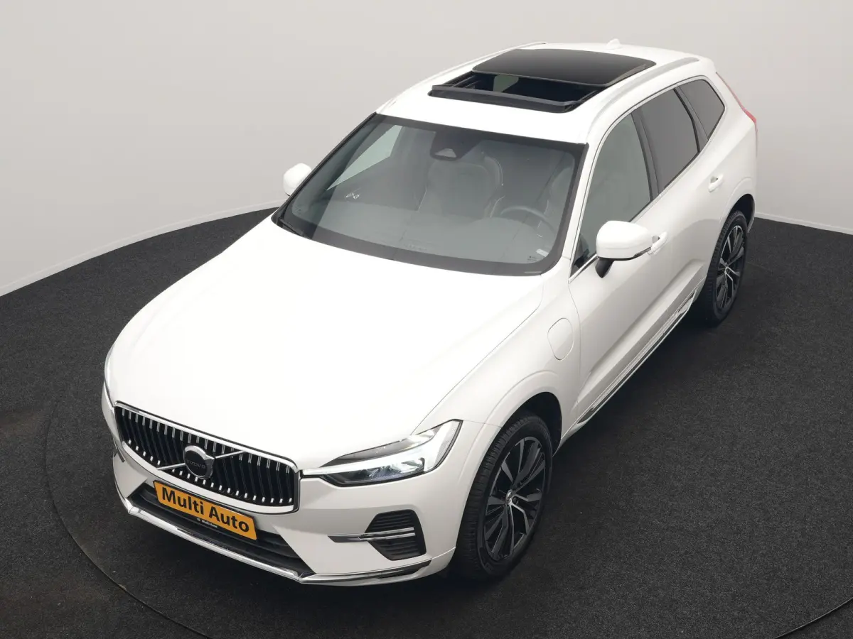 T6 AWD Plus Bright LONG RANGE PHEV 350pk Dealer O.H. | Trekhaak Af Fabriek | Panodak | Adaptive Cruise | Camera | Lederen Sportstoelen Memory & Verwarmd | Keyless | Blis | Stuur Verwarmd | G