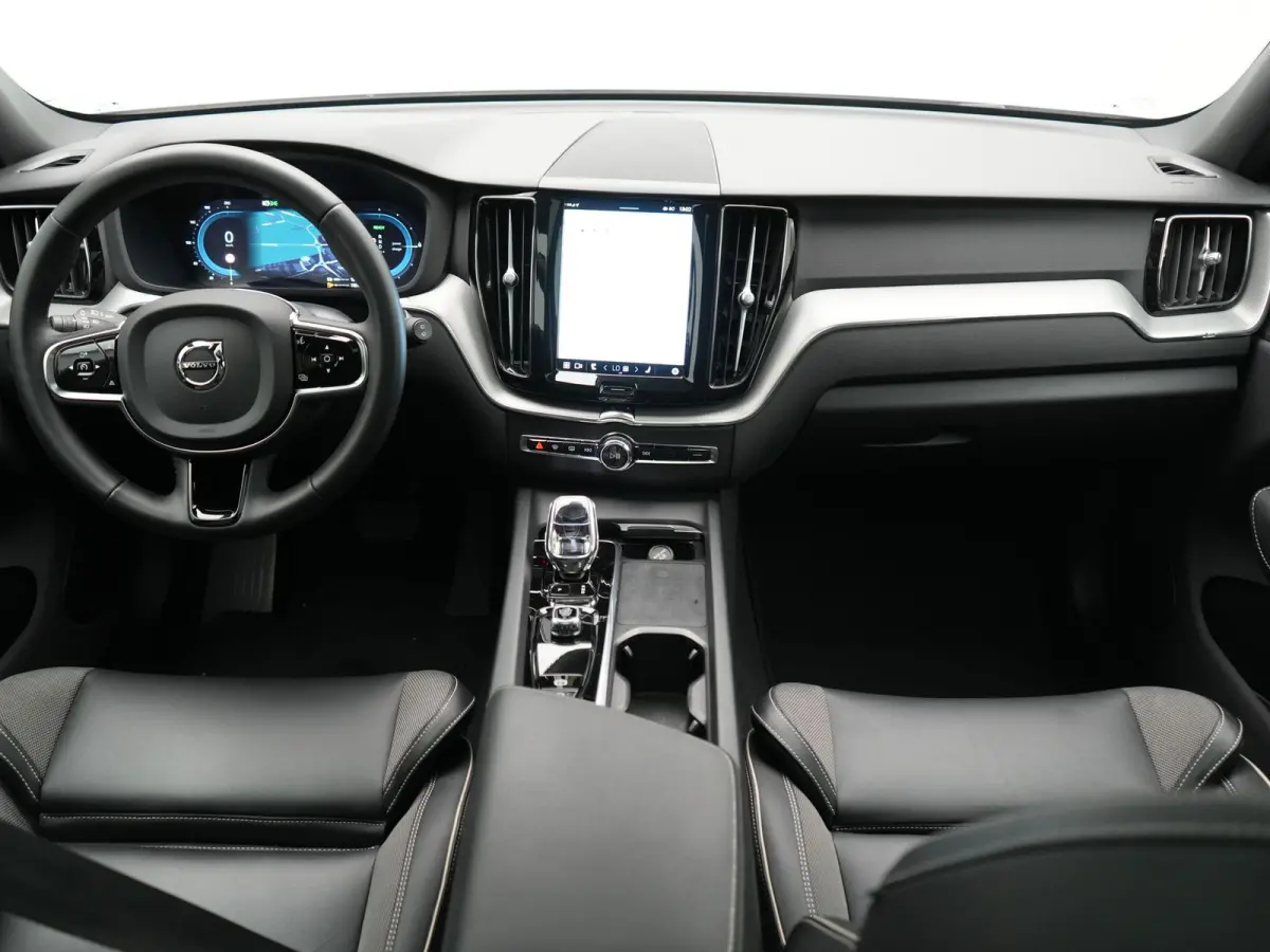 T6 AWD Plus Bright LONG RANGE PHEV 350pk Dealer O.H. | Trekhaak Af Fabriek | Panodak | Adaptive Cruise | Camera | Lederen Sportstoelen Memory & Verwarmd | Keyless | Blis | Stuur Verwarmd | G