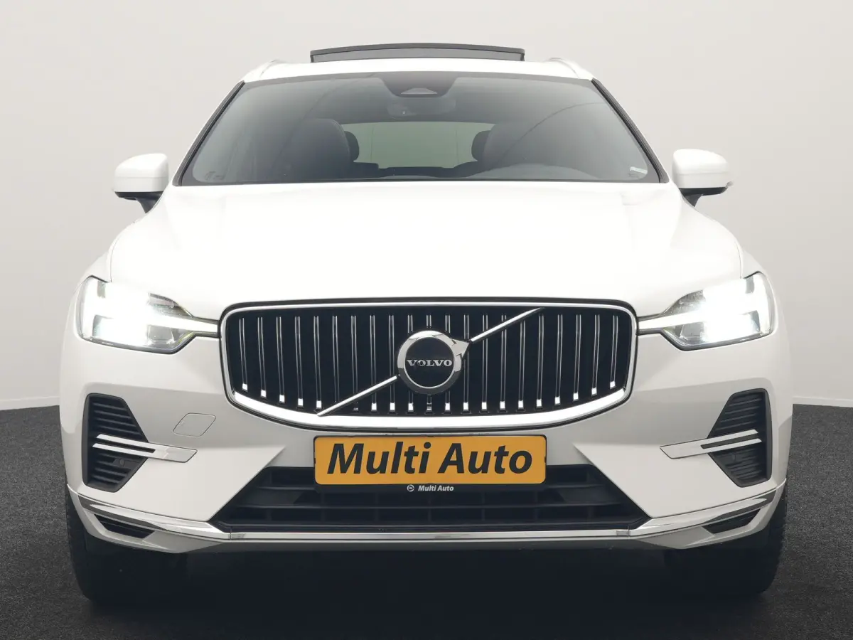 T6 AWD Plus Bright LONG RANGE PHEV 350pk Dealer O.H. | Trekhaak Af Fabriek | Panodak | Adaptive Cruise | Camera | Lederen Sportstoelen Memory & Verwarmd | Keyless | Blis | Stuur Verwarmd | G