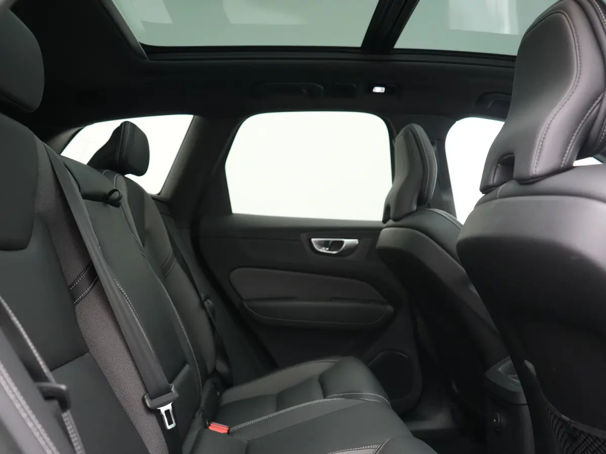 T6 AWD Plus Bright LONG RANGE PHEV 350pk Dealer O.H. | Trekhaak Af Fabriek | Panodak | Adaptive Cruise | Camera | Lederen Sportstoelen Memory & Verwarmd | Keyless | Blis | Stuur Verwarmd | G