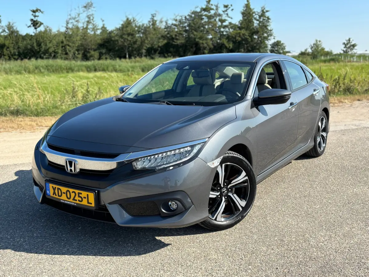 1.5 i-VTEC Executive Aut/Leder/Camera/Schuifdak
