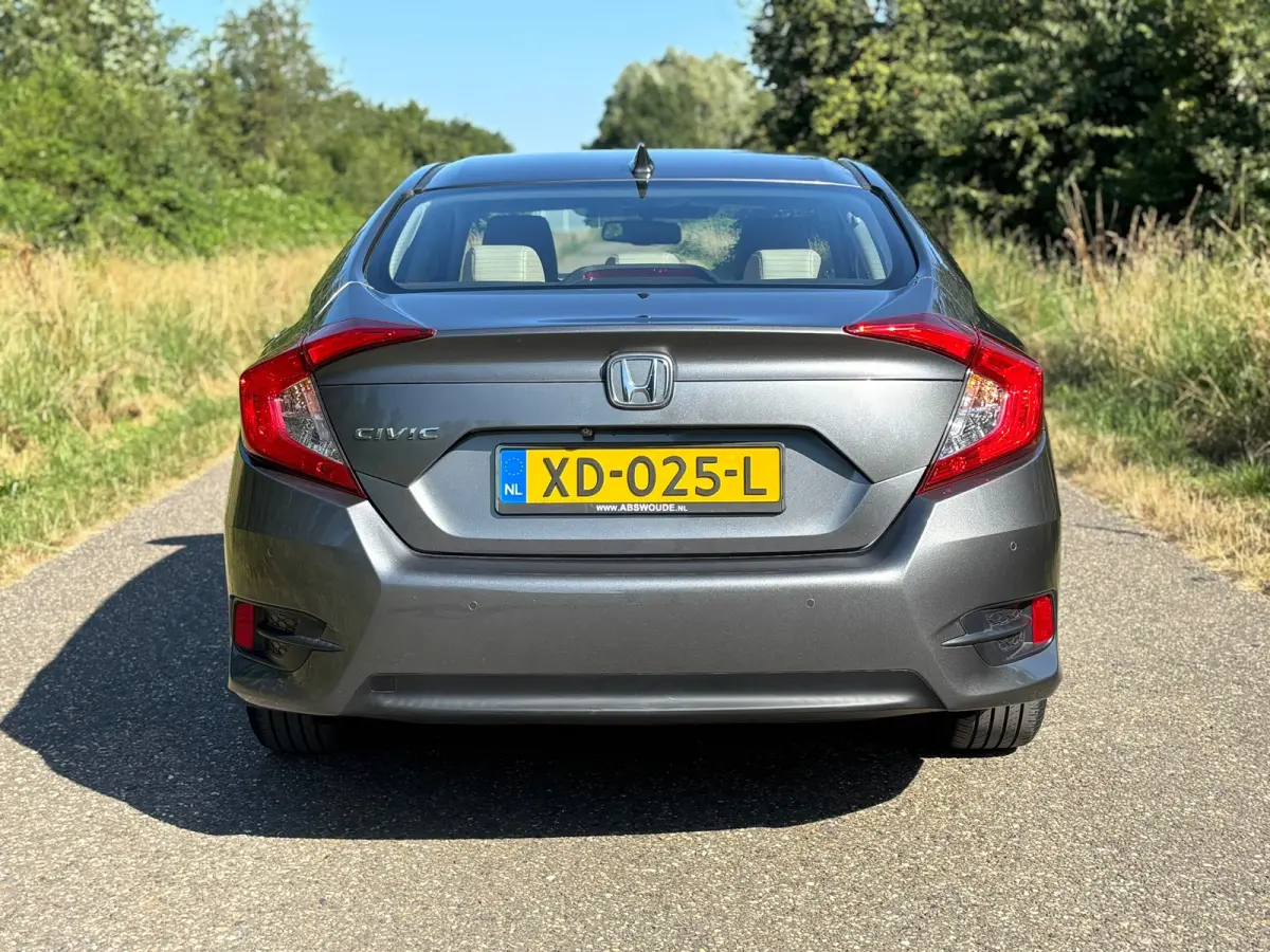 1.5 i-VTEC Executive Aut/Leder/Camera/Schuifdak