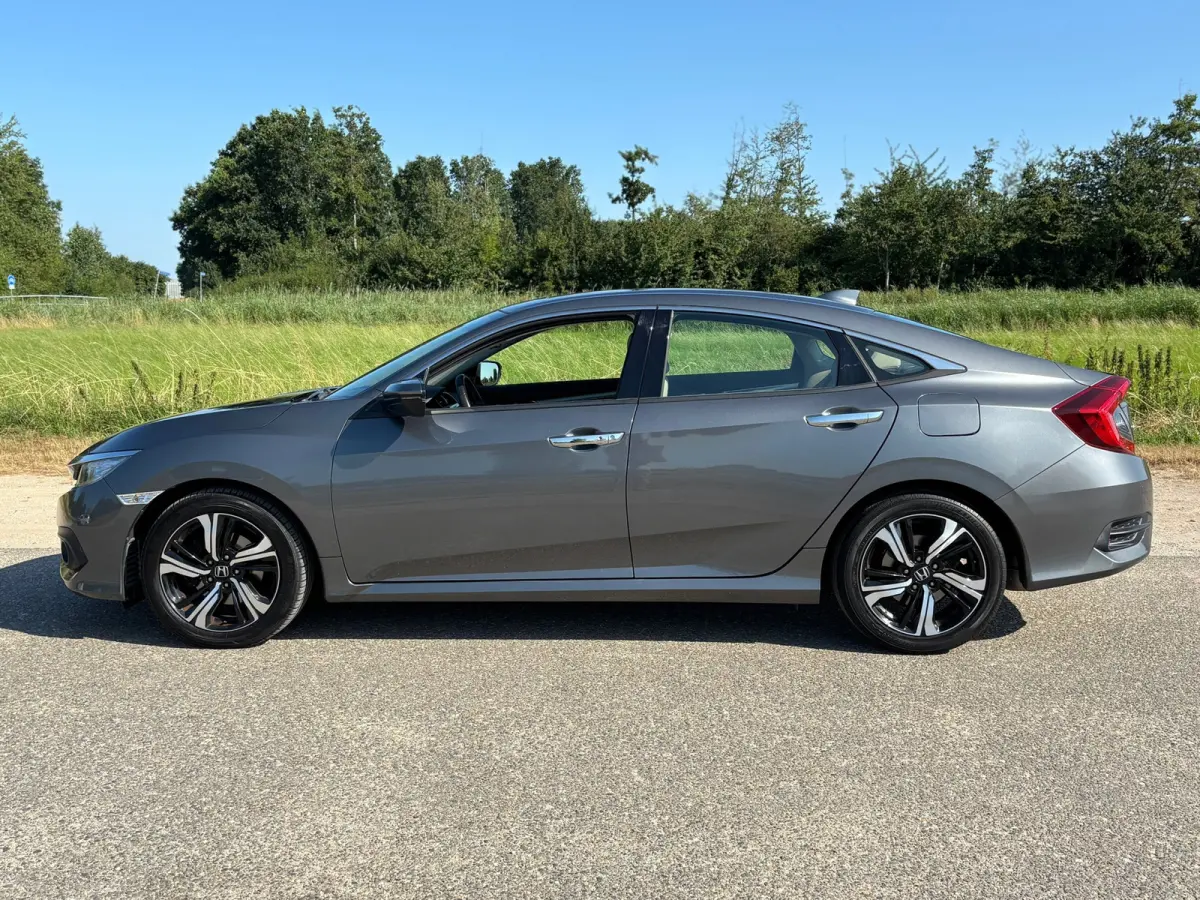 1.5 i-VTEC Executive Aut/Leder/Camera/Schuifdak