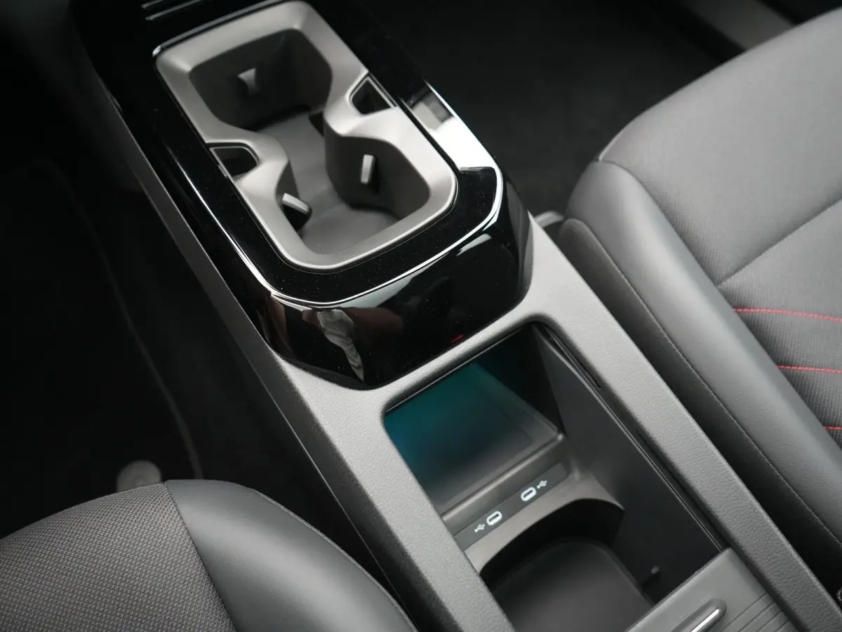 GTX 4Motion 77 kWh 300pk Dealer O.H. | SOH 94,1% | | Trekhaak Af Fabriek | Panodak | Adaptive Cruise | IQ Light | Sportstoelen Verwarmd | Sfeerverlichting | Apple Carplay | Navigatie | DAB |