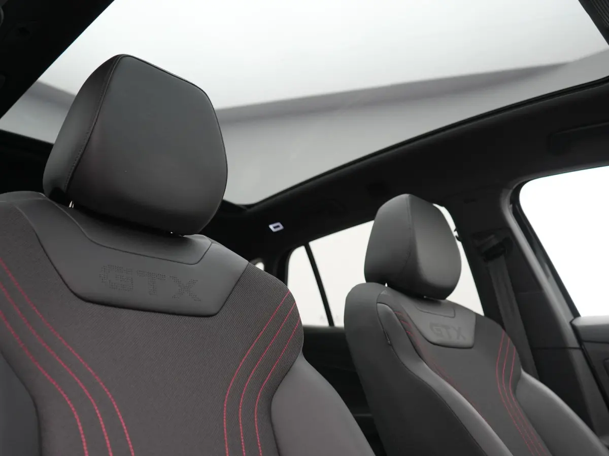 GTX 4Motion 77 kWh 300pk Dealer O.H. | SOH 94,1% | | Trekhaak Af Fabriek | Panodak | Adaptive Cruise | IQ Light | Sportstoelen Verwarmd | Sfeerverlichting | Apple Carplay | Navigatie | DAB |