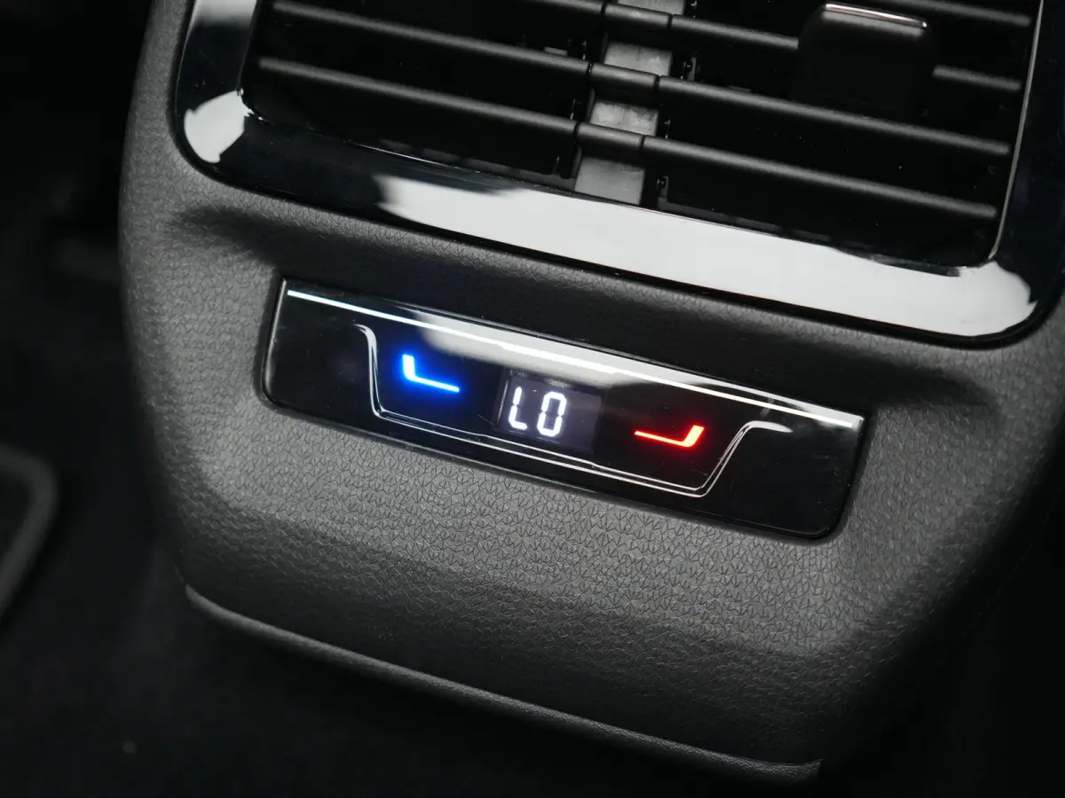 GTX 4Motion 77 kWh 300pk Dealer O.H. | SOH 94,1% | | Trekhaak Af Fabriek | Panodak | Adaptive Cruise | IQ Light | Sportstoelen Verwarmd | Sfeerverlichting | Apple Carplay | Navigatie | DAB |