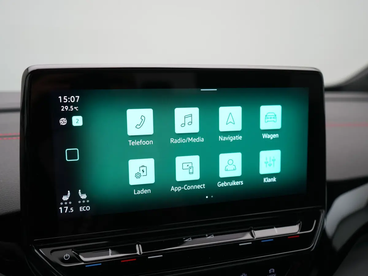 GTX 4Motion 77 kWh 300pk Dealer O.H. | SOH 94,1% | | Trekhaak Af Fabriek | Panodak | Adaptive Cruise | IQ Light | Sportstoelen Verwarmd | Sfeerverlichting | Apple Carplay | Navigatie | DAB |