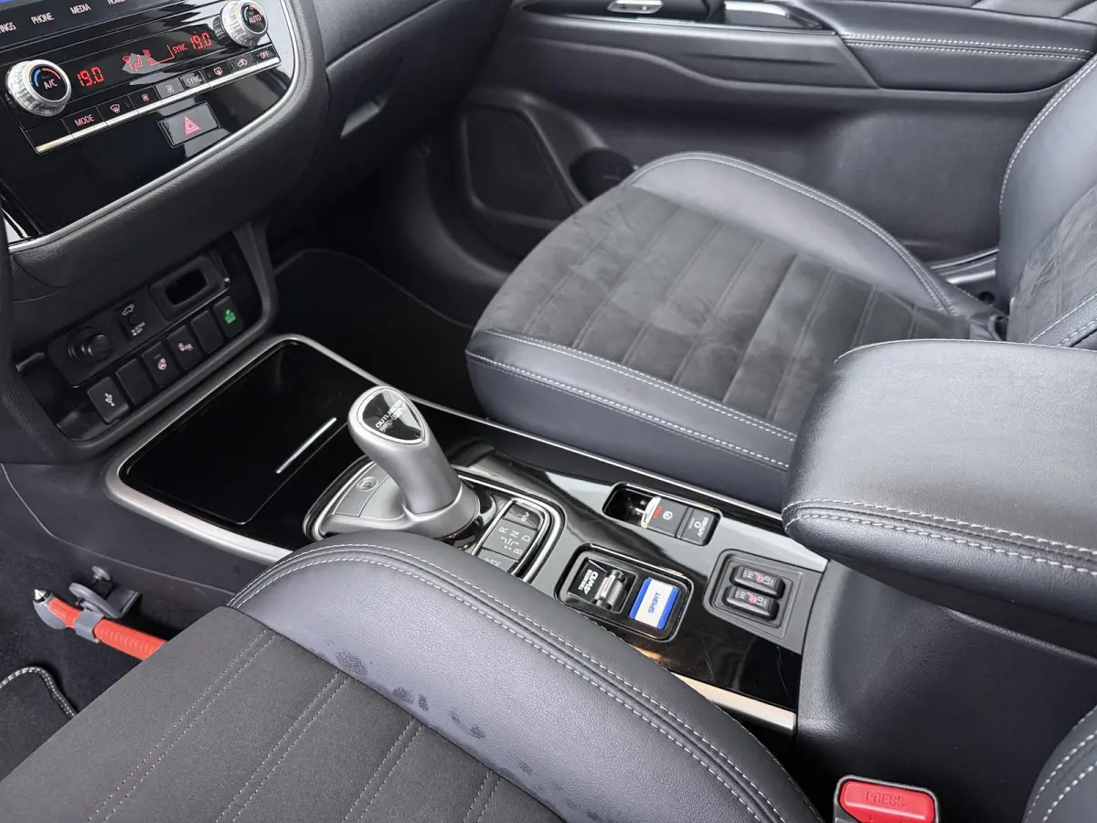 2.4 PHEV Intense+ | Trekhaak | Schuif-/kanteldak |