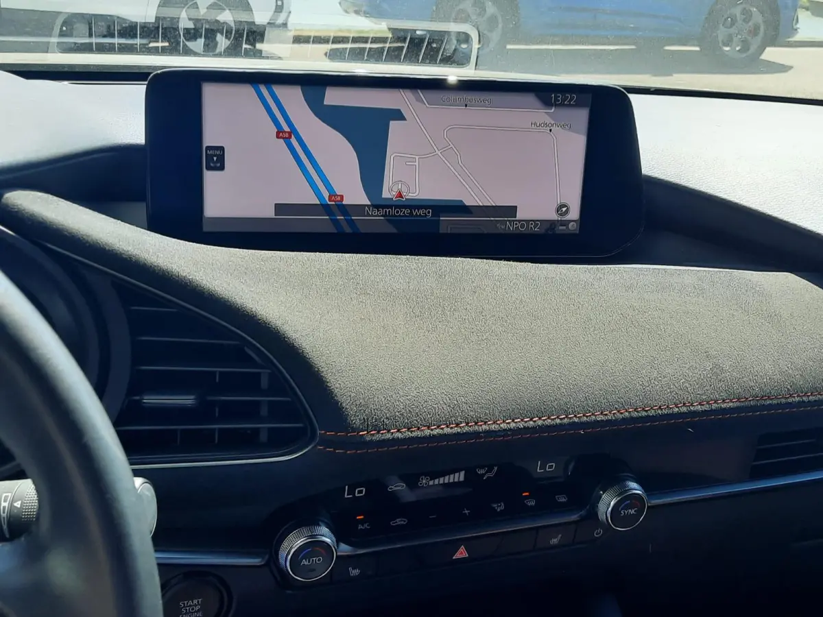 2.0 e-SkyActiv-G M Hybrid 150 Nagisa | Leer | Bose Sound System | Navigatie | Climate Control |