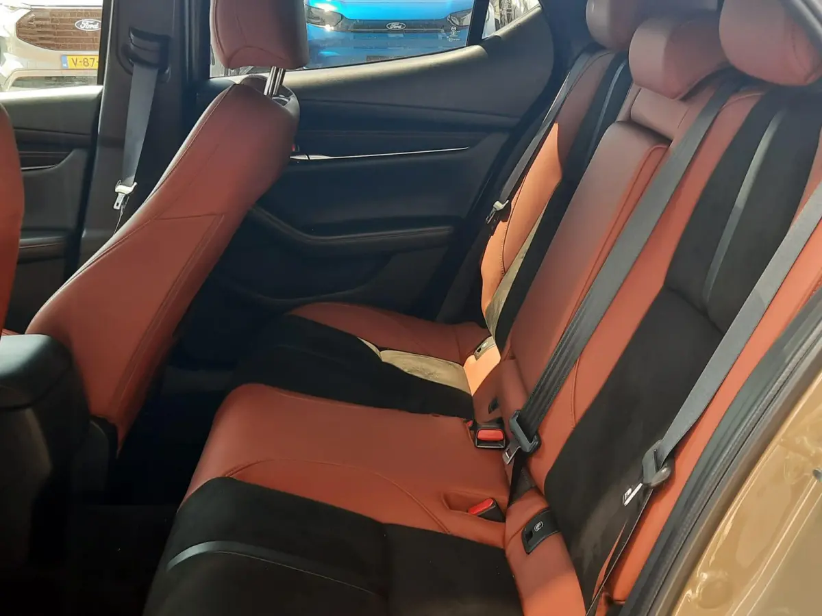 2.0 e-SkyActiv-G M Hybrid 150 Nagisa | Leer | Bose Sound System | Navigatie | Climate Control |