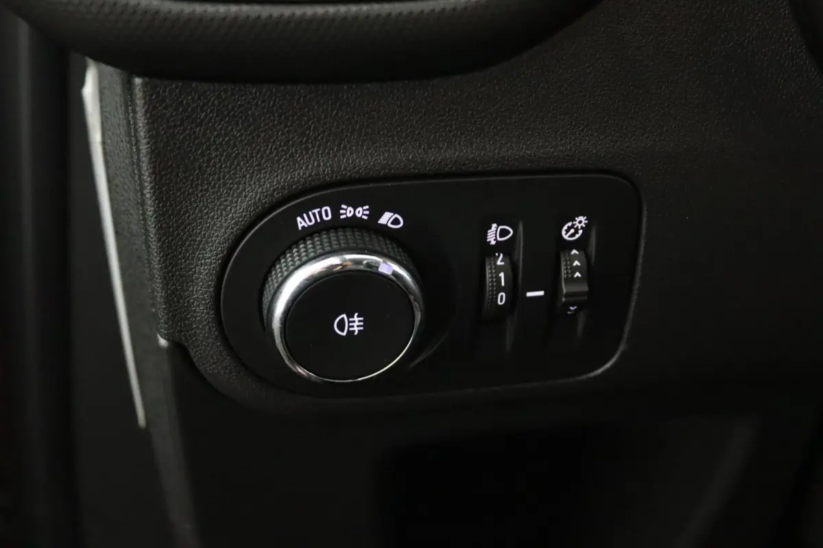 1.2 Turbo Innovation rood