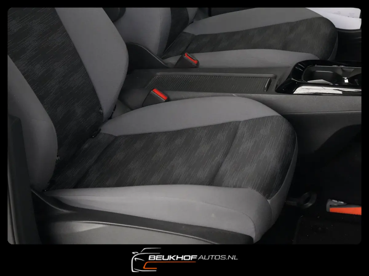 77 kWh Carplay Adapt Cruise Navi Soh 90.5%