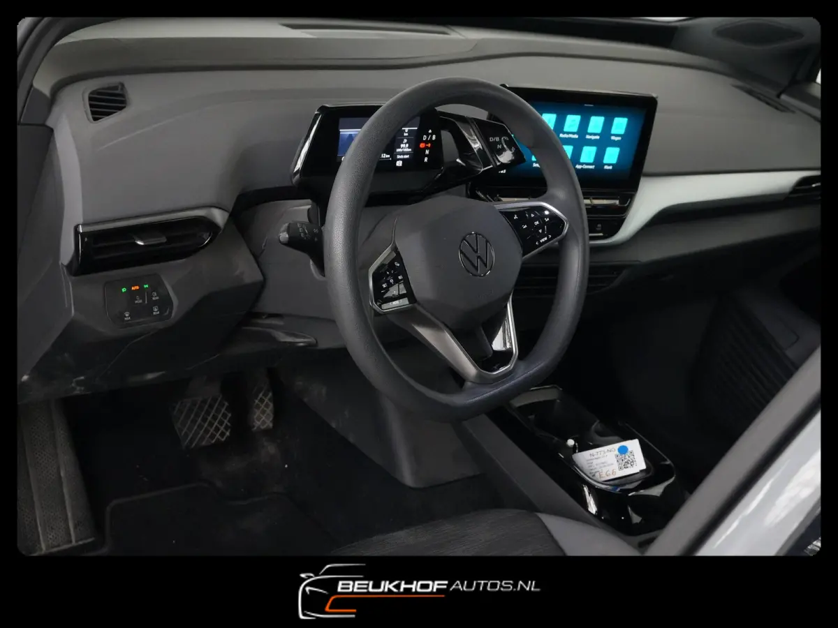 77 kWh Carplay Adapt Cruise Navi Soh 90.5%