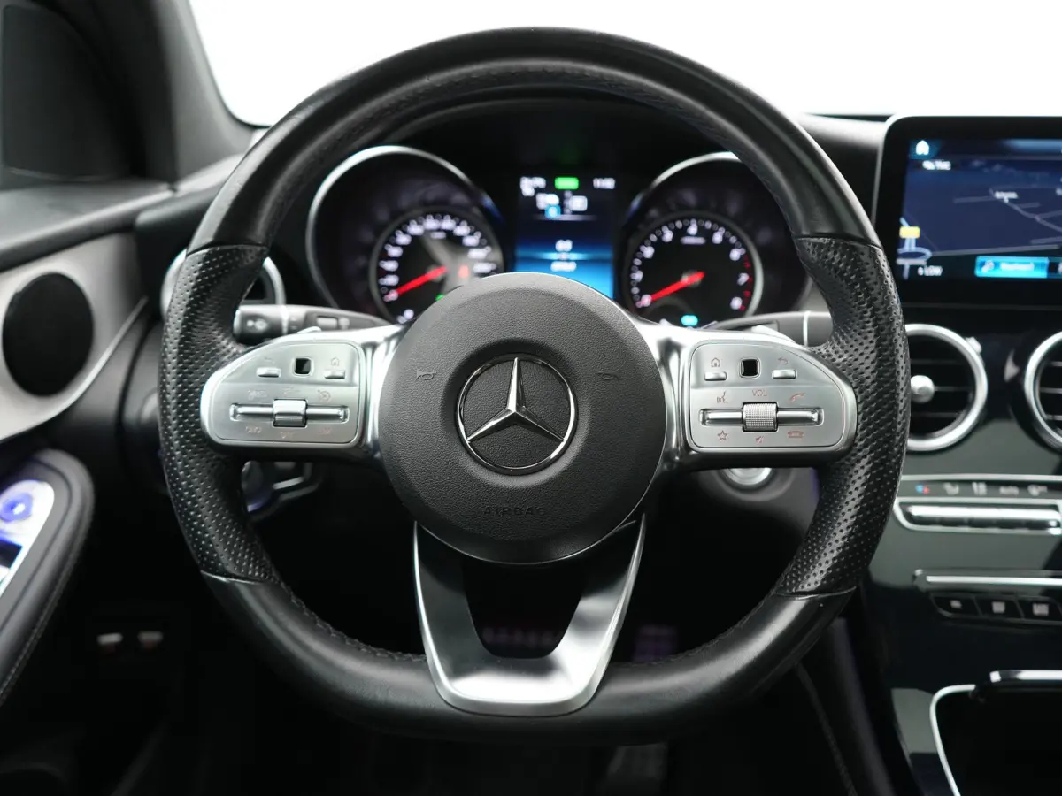 4MATIC Business Solution AMG PHEV 313pk Dealer O.H. | Panodak | Head Up | Camera | Alcantara Sportstoelen Verwarmd | Sfeerverlichting | Keyless | Blis | Apple Carplay | Cruise Control | Navi