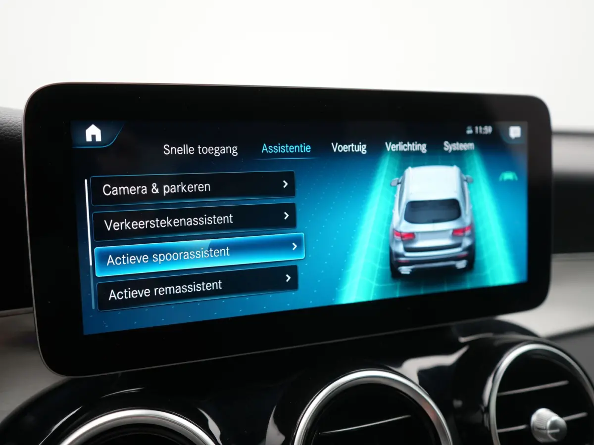 4MATIC Business Solution AMG PHEV 313pk Dealer O.H. | Panodak | Head Up | Camera | Alcantara Sportstoelen Verwarmd | Sfeerverlichting | Keyless | Blis | Apple Carplay | Cruise Control | Navi