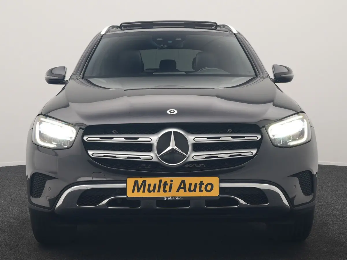 4MATIC Business Solution AMG PHEV 313pk Dealer O.H. | Panodak | Head Up | Camera | Alcantara Sportstoelen Verwarmd | Sfeerverlichting | Keyless | Blis | Apple Carplay | Cruise Control | Navi