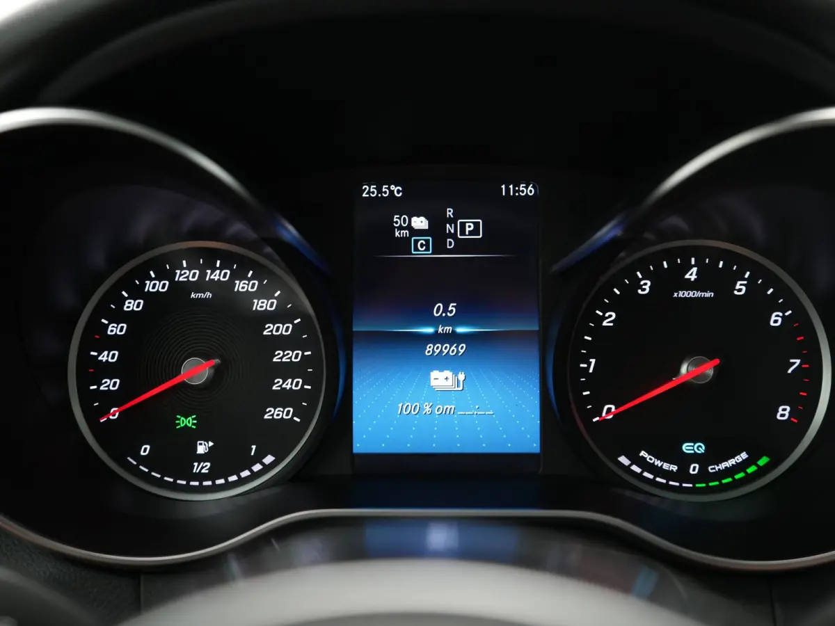 4MATIC Business Solution AMG PHEV 313pk Dealer O.H. | Panodak | Head Up | Camera | Alcantara Sportstoelen Verwarmd | Sfeerverlichting | Keyless | Blis | Apple Carplay | Cruise Control | Navi