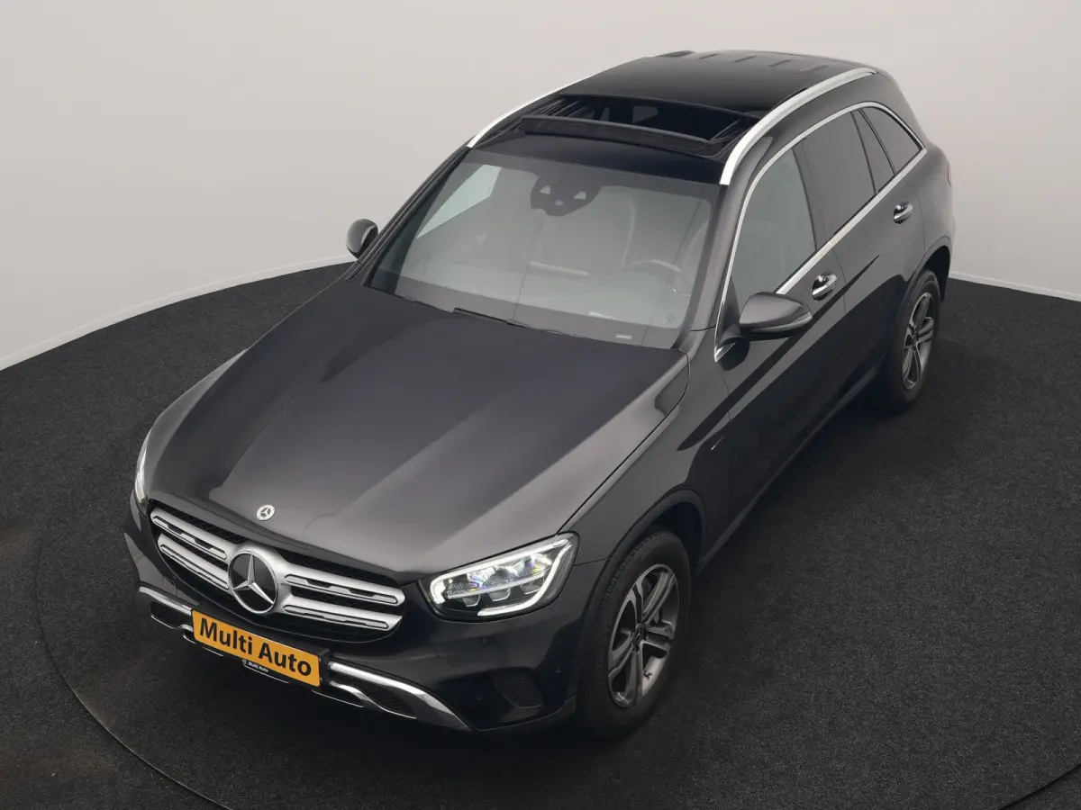 4MATIC Business Solution AMG PHEV 313pk Dealer O.H. | Panodak | Head Up | Camera | Alcantara Sportstoelen Verwarmd | Sfeerverlichting | Keyless | Blis | Apple Carplay | Cruise Control | Navi