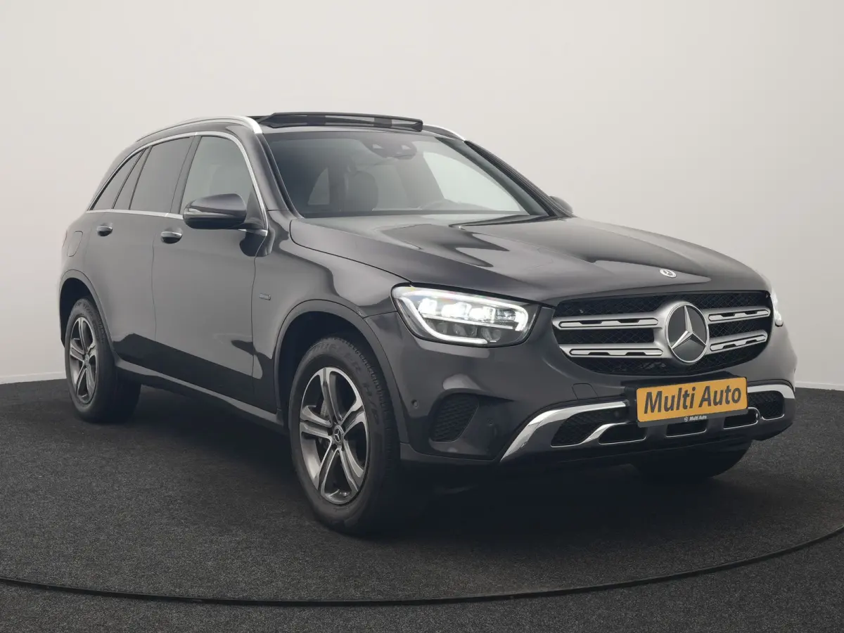 4MATIC Business Solution AMG PHEV 313pk Dealer O.H. | Panodak | Head Up | Camera | Alcantara Sportstoelen Verwarmd | Sfeerverlichting | Keyless | Blis | Apple Carplay | Cruise Control | Navi
