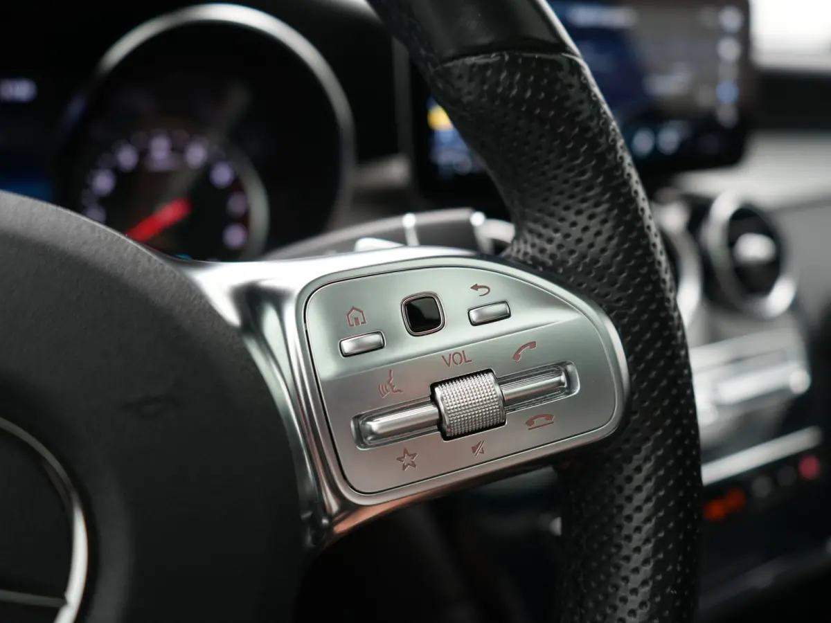 4MATIC Business Solution AMG PHEV 313pk Dealer O.H. | Panodak | Head Up | Camera | Alcantara Sportstoelen Verwarmd | Sfeerverlichting | Keyless | Blis | Apple Carplay | Cruise Control | Navi