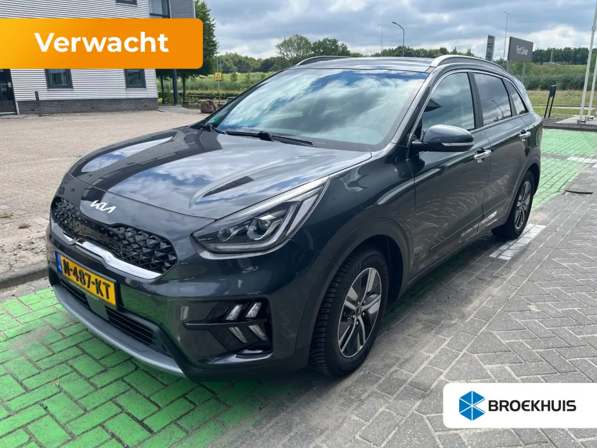 1.6 GDi 141pk Hybrid ExecutiveLine | Camera | Carplay | Schuifdak | Adaptive cruise controle | Dodehoekdetectie | Bestuurdersstoel met geheugen | Full LED | Parkeersensoren voor en achter | 