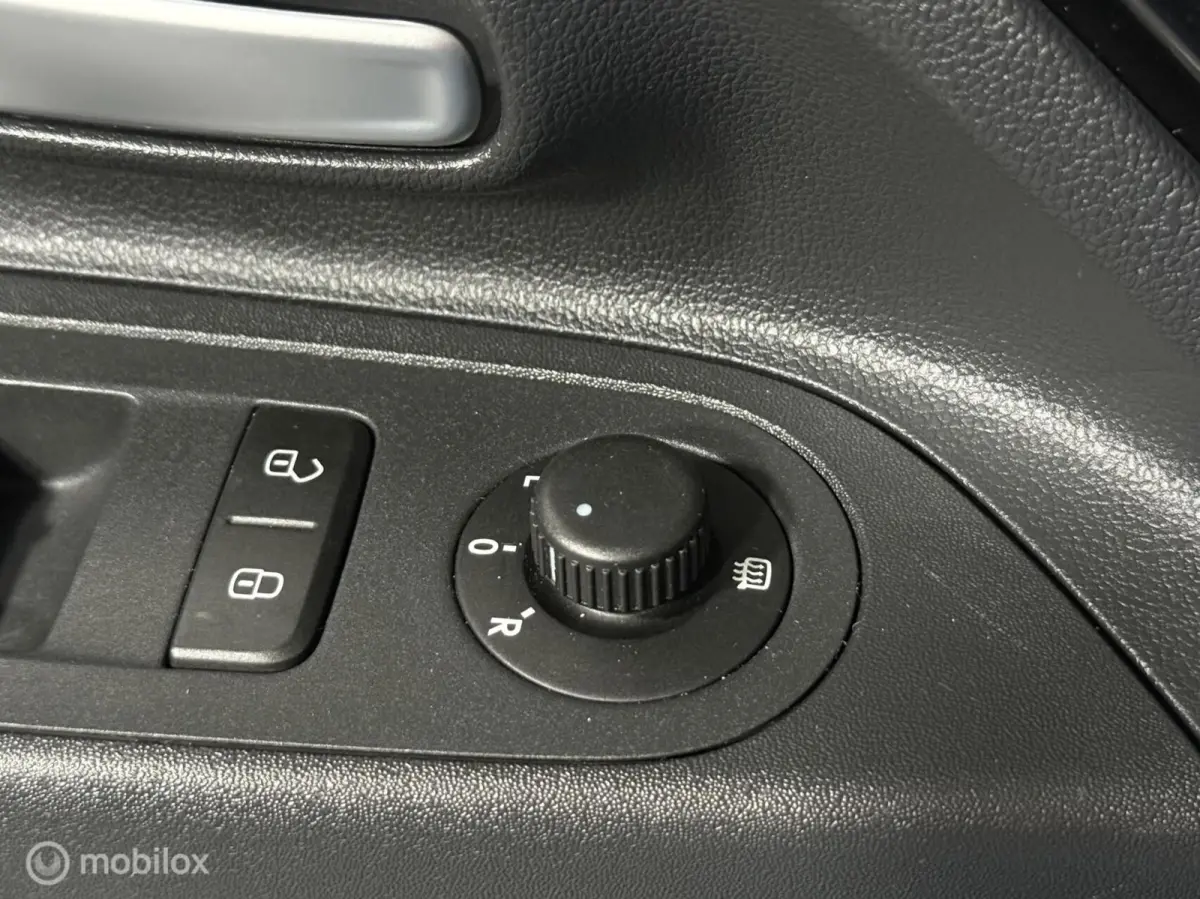 Up! 1.0 BMT Move UP! | AIRCO | BLUETOOTH