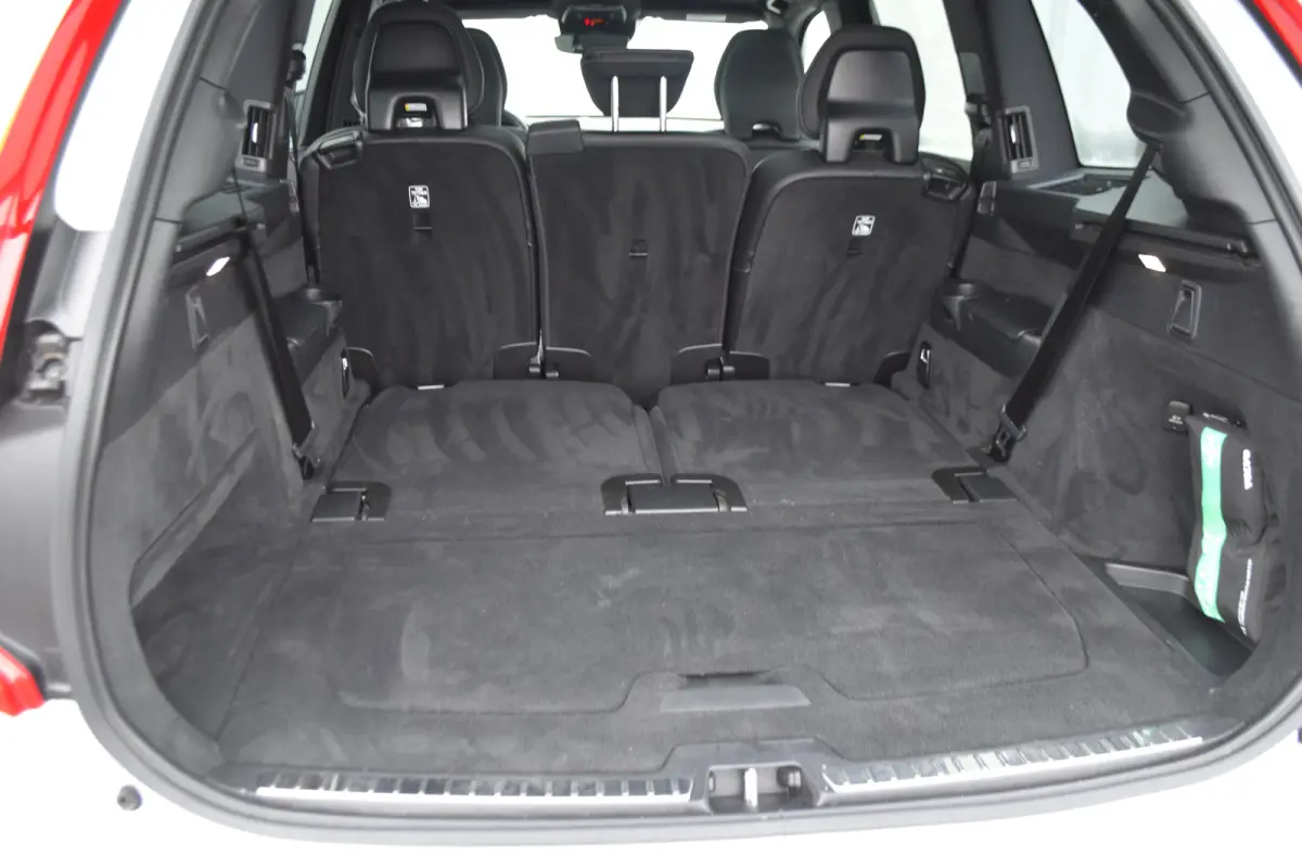2.0 T8 Recharge AWD R-Design | Trekhaak | HarmanKardon | Panoramadak |