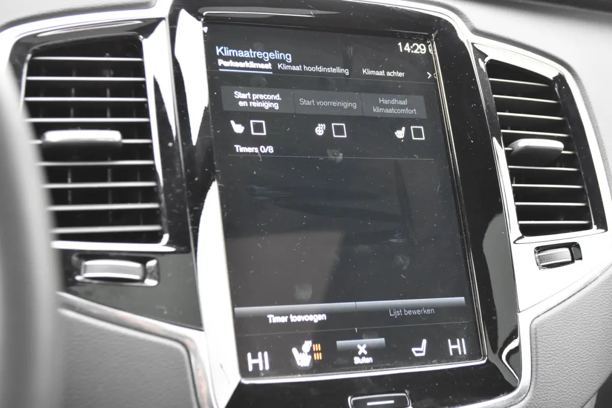 2.0 T8 Recharge AWD R-Design | Trekhaak | HarmanKardon | Panoramadak |