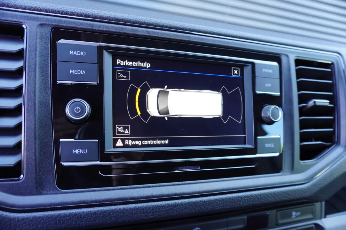 140pk L3H3/L2H2 Apple Carplay Camera Parkeersensoren Airco Bluetooth 3-Zits