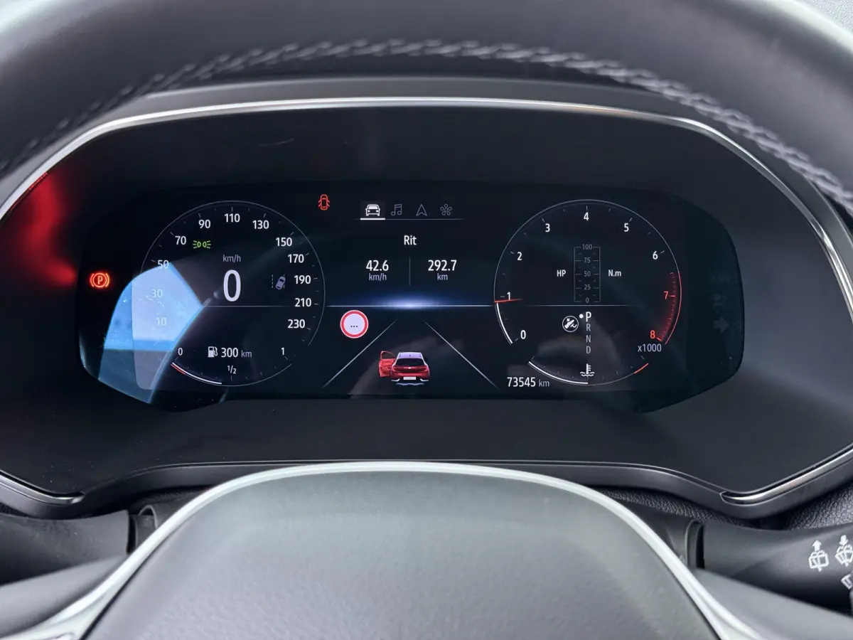 TCe 140 EDC Intens | AUTOMAAT | Trekhaak | Parkeercamera | Navigatie |