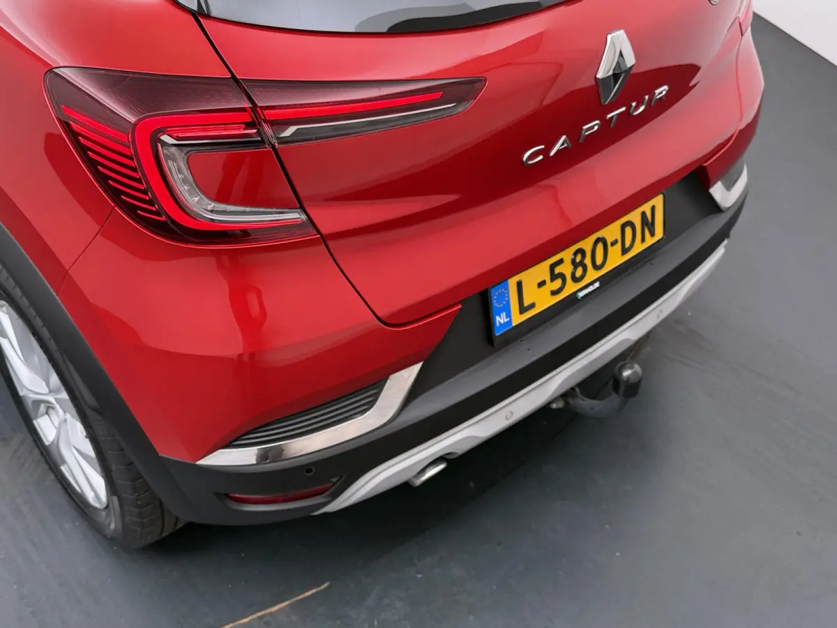 TCe 140 EDC Intens | AUTOMAAT | Trekhaak | Parkeercamera | Navigatie |
