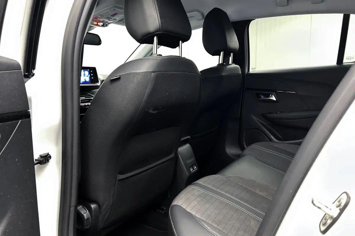 1.2 PureTech Allure | Camera | Half lederen bekleding | Stoelverwarming