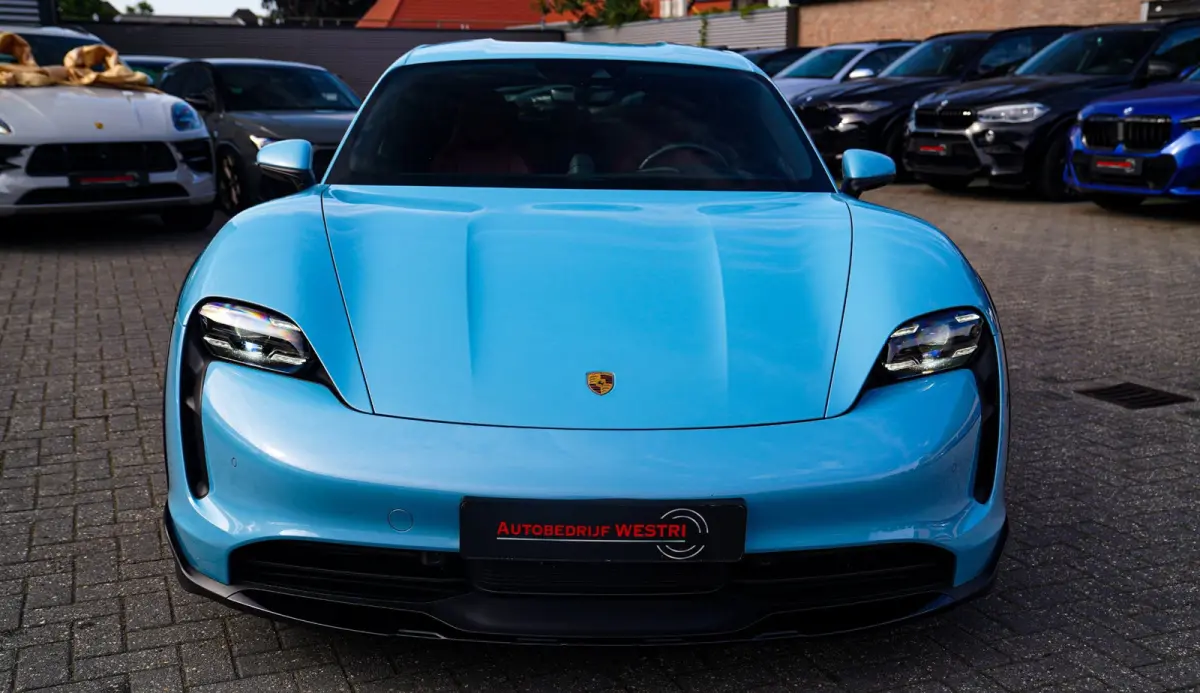 4S 93 kWh | 4 Wiel besturing | Bose | Camera | Ijsblauw Metallic | 490PK