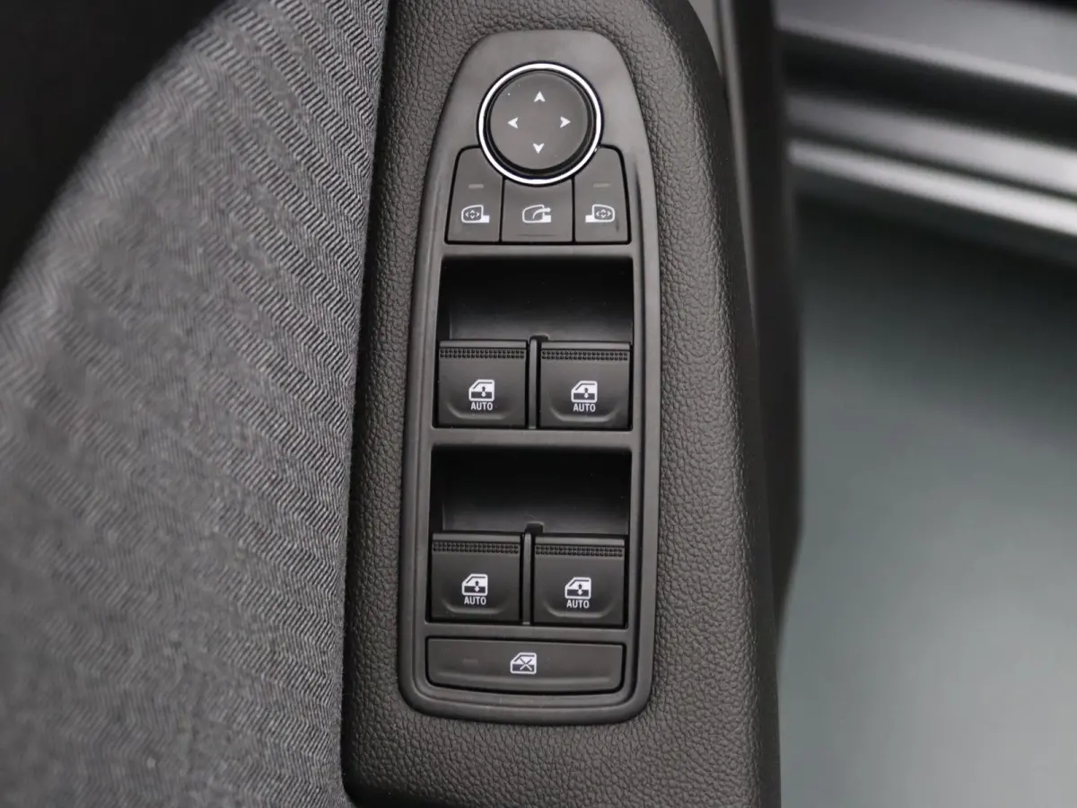 145pk E-Tech Full Hybrid techno Apple Carplay/Android Auto | Climate