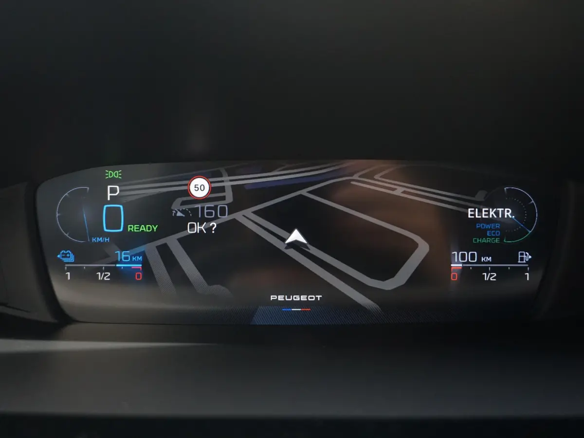 1.6 Plug-in Hybrid 180 Allure Avantage | Navigatie | 360 Camera | Stoelverwarming | Climate Control |