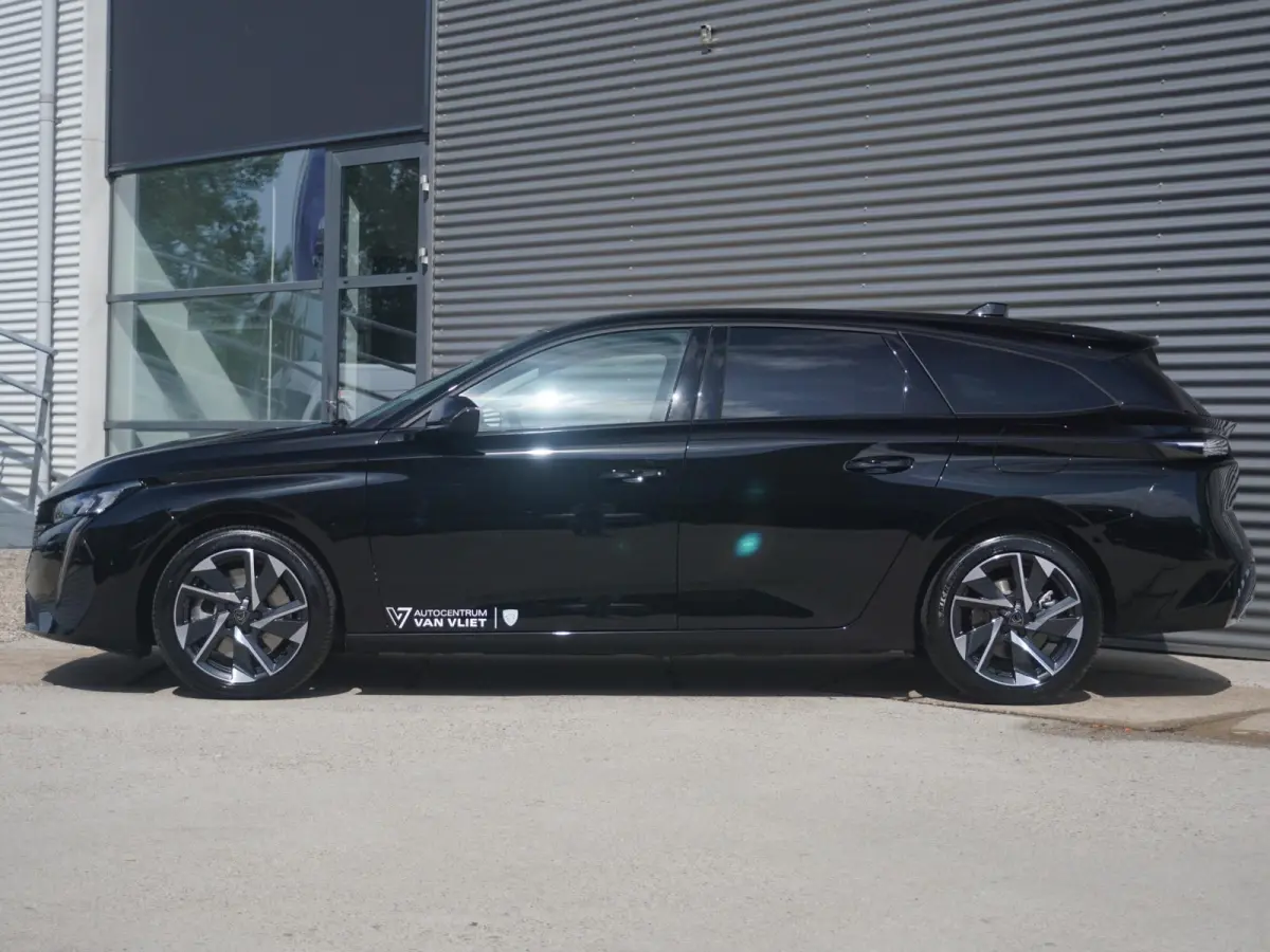 1.6 Plug-in Hybrid 180 Allure Avantage | Navigatie | 360 Camera | Stoelverwarming | Climate Control |