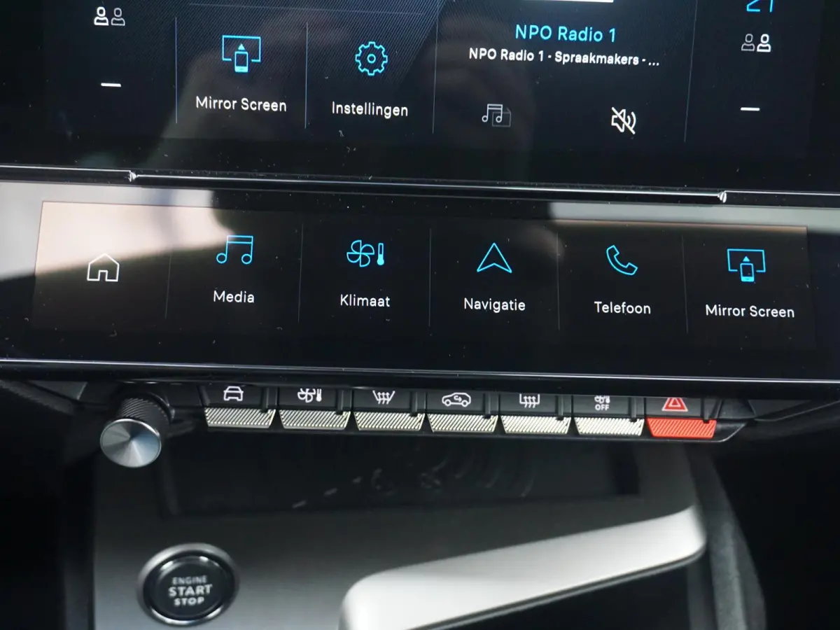 1.6 Plug-in Hybrid 180 Allure Avantage | Navigatie | 360 Camera | Stoelverwarming | Climate Control |