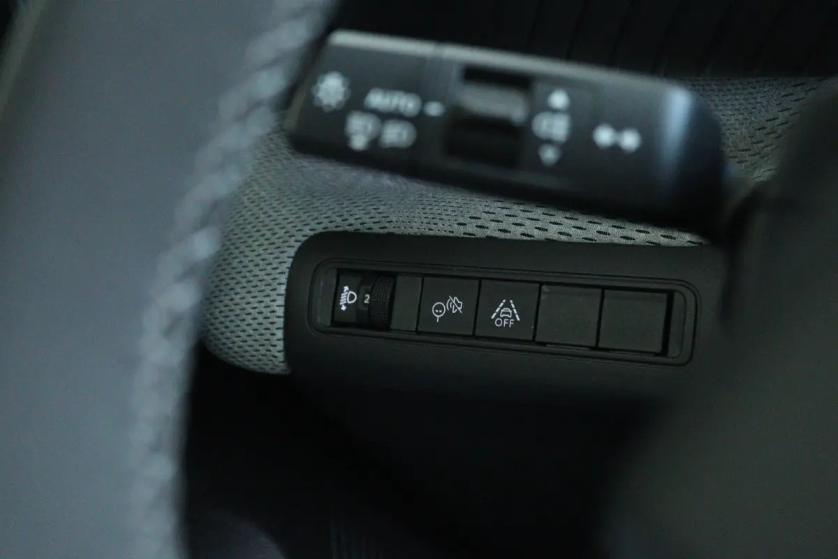 1.2 Hybrid 145 Max | Cruise Control | Navi | Camera | Climate Control | Carplay | LMV | LED